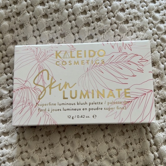 Kaleido Cosmetics Blush Trio - Picture 1 of 3